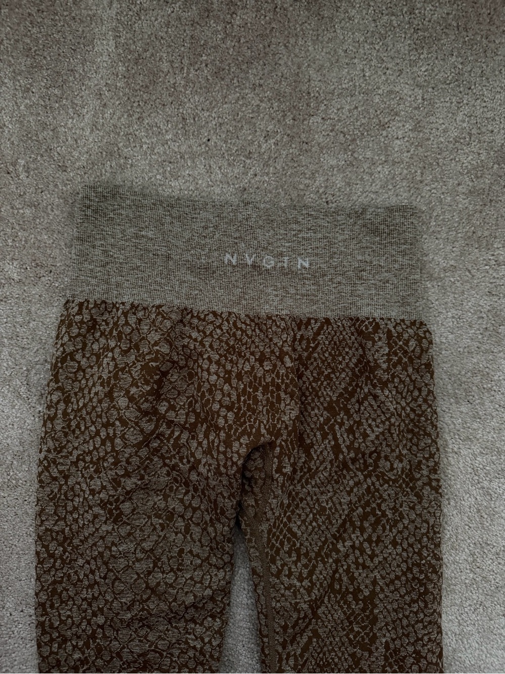 NVGTN High-Waist Snake Print Seamless Leggings in Brown